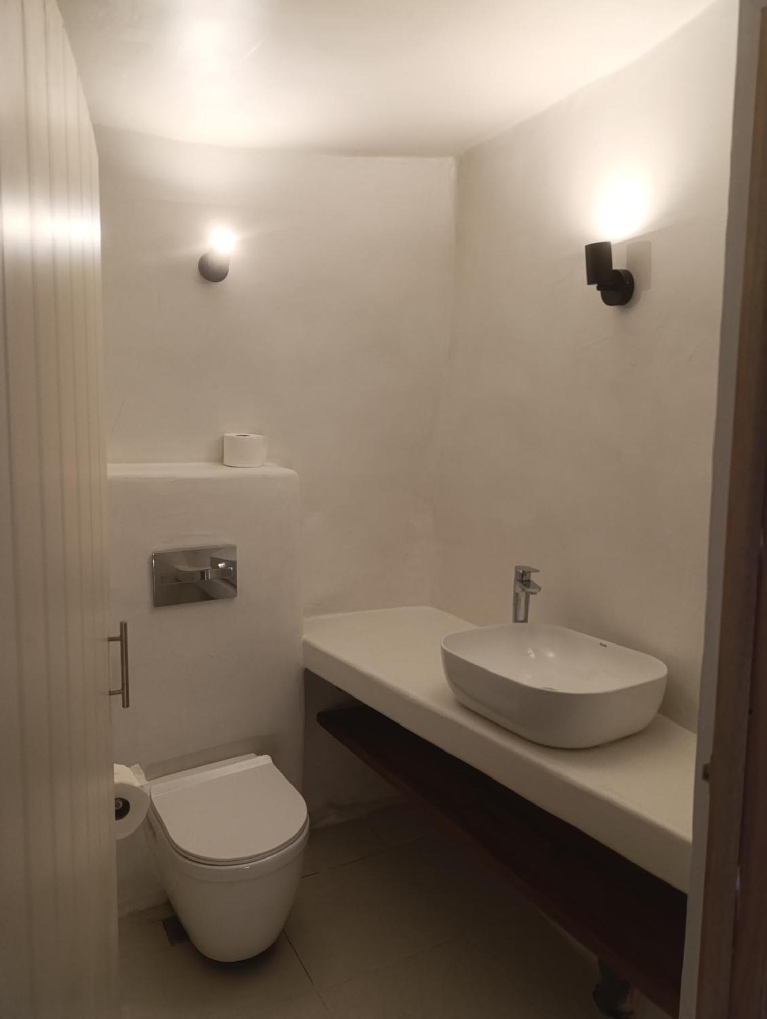 Cycladic Center Cave Rooms Fira  Bagian luar foto
